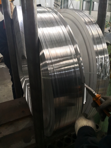 珠海武钢	DW400-50	0.5*1000*C	电机铁芯用钢质量优