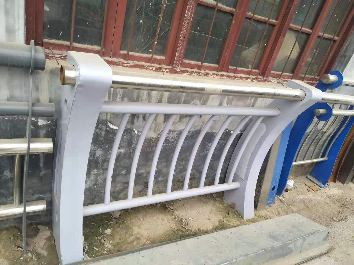 香港不锈钢复合管栈道护栏来图来样定制
