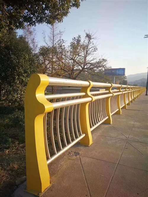 不锈钢桥梁护栏量大价廉