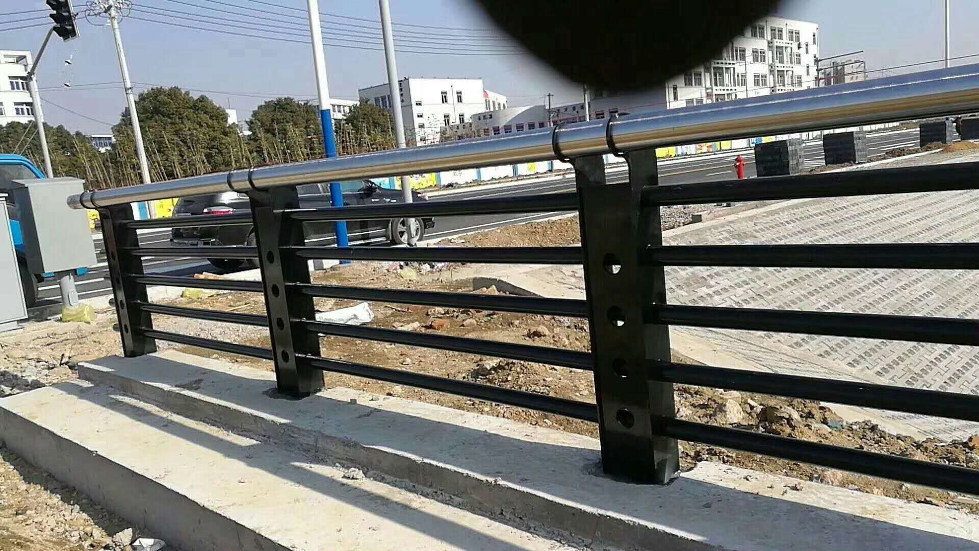 【南宁】品质天桥不锈钢护栏杆详情咨询