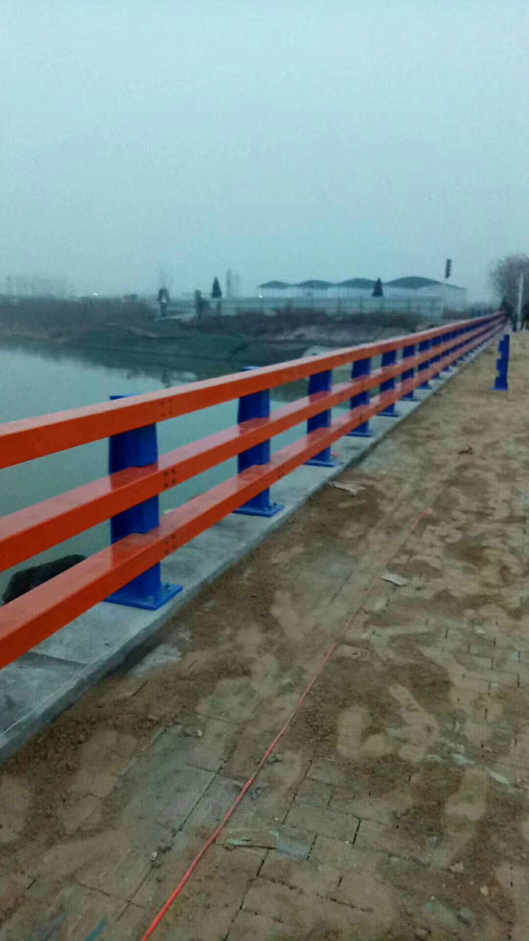 荆州城市过街天桥护栏安装快捷